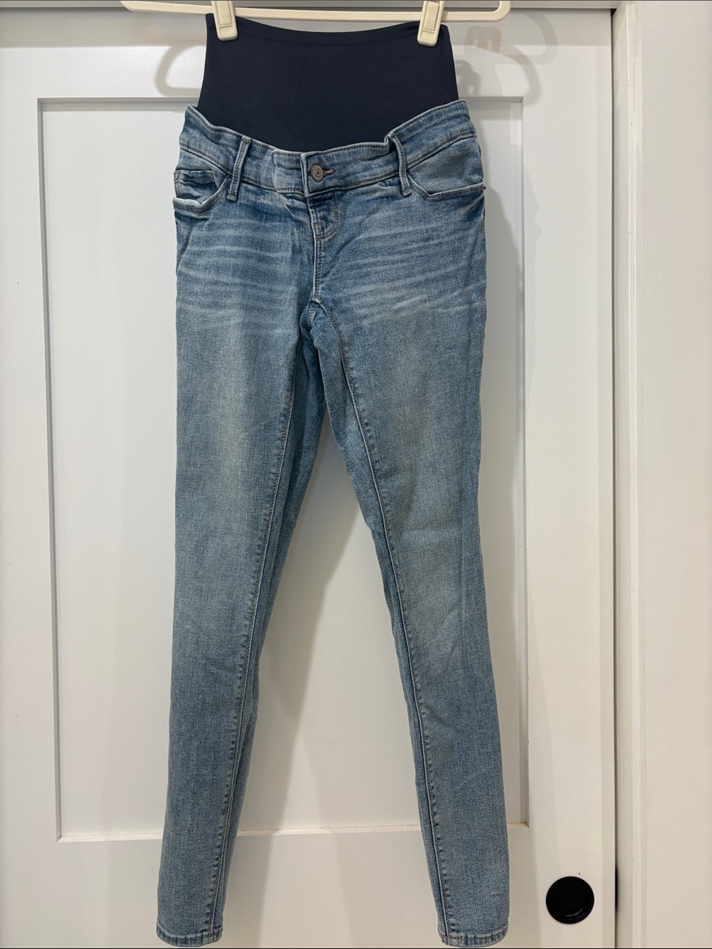 Old Navy Light Blue Maternity Skinny Jeans with Black Belly Panel